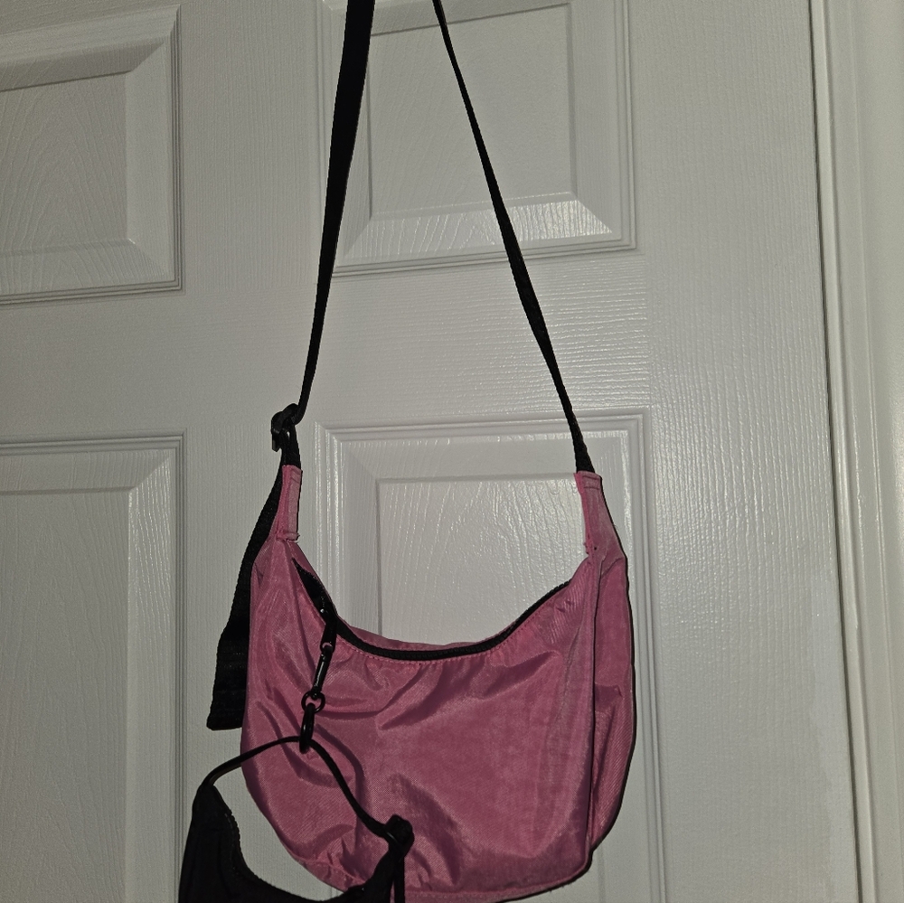 Baggu Small Crescent Bag - Picture 2 of 4